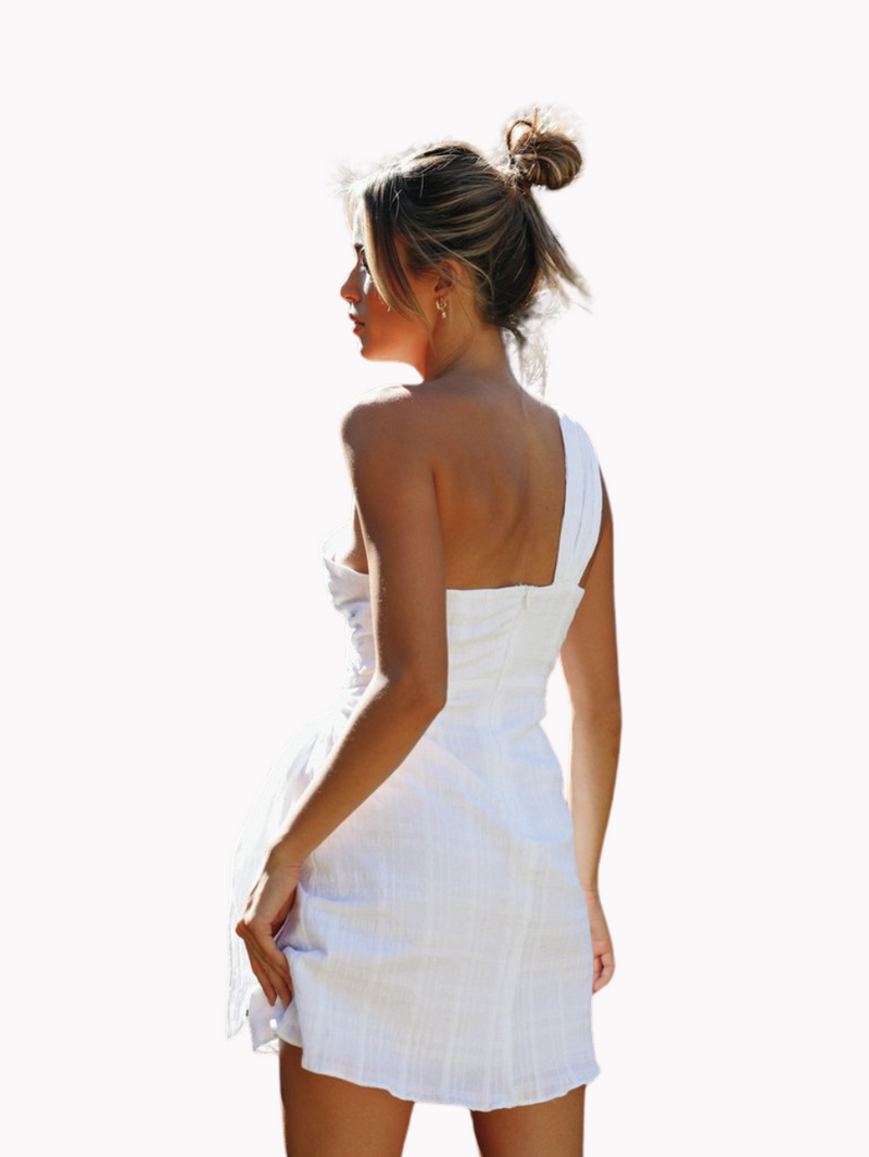 Vestido Eclipse: Para momentos raros em que tudo se alinha. Vestido midi preto em poliéster com forro de algodão. Compre agora na Alô Sol!