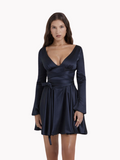Vestido Lunna Alta com tecido leve e confortável. Ideal para quem quer se destacar com facilidade e estilo. Seja a sua própria referência. Exclusivo da Alô Sol.