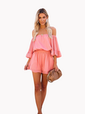 Vestido Reflexo Lunar: ombros à mostra e cintura marcada em um vestido curto de chiffon. Perfeito para um look sensual e estiloso. Conheça na Alô Sol.